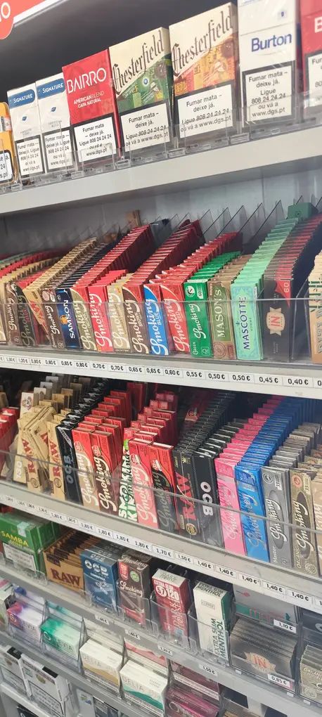 Secção de papelaria e tabacaria